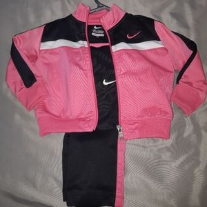 Nike 12M track suit